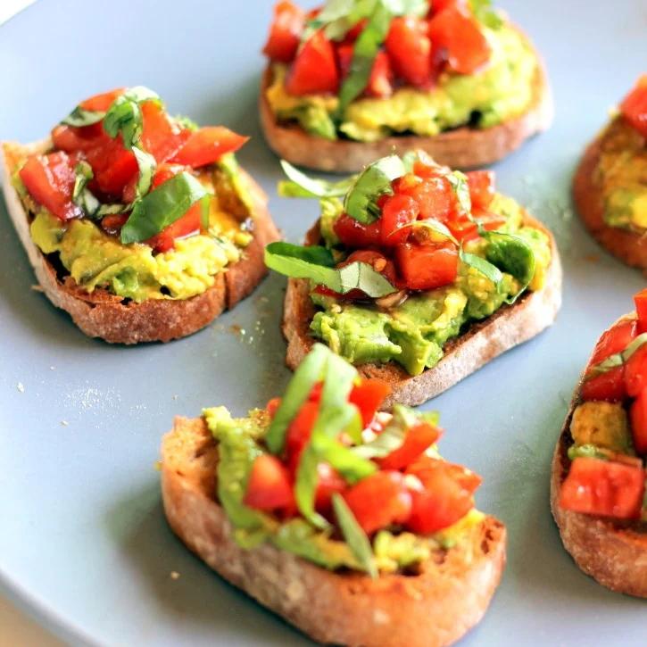 Avocado bruschetta