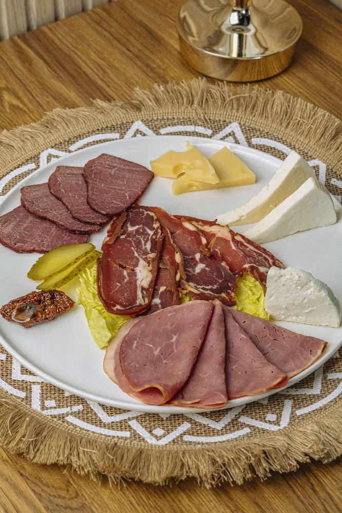 Şarküteri qabı 