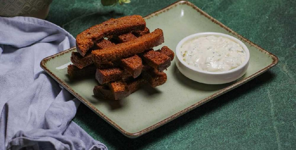 Sarımsaqlı qrenki sadə