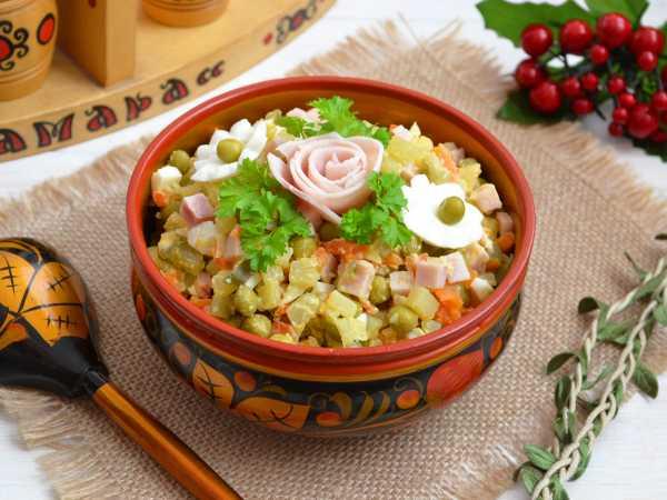 Vetçinalı olivye ev sayağı mayonez ilə