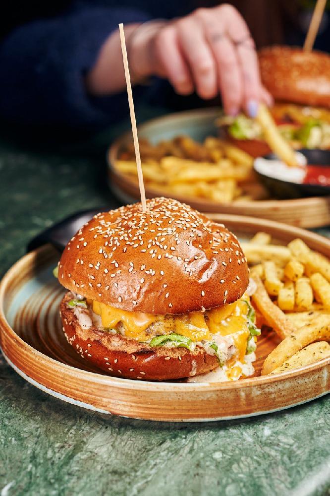 Beef & mushroom burger 