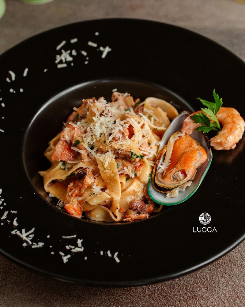 Alfredo sea food