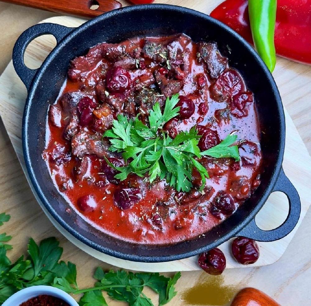 Nar qovurma can eti (şabalid ile)