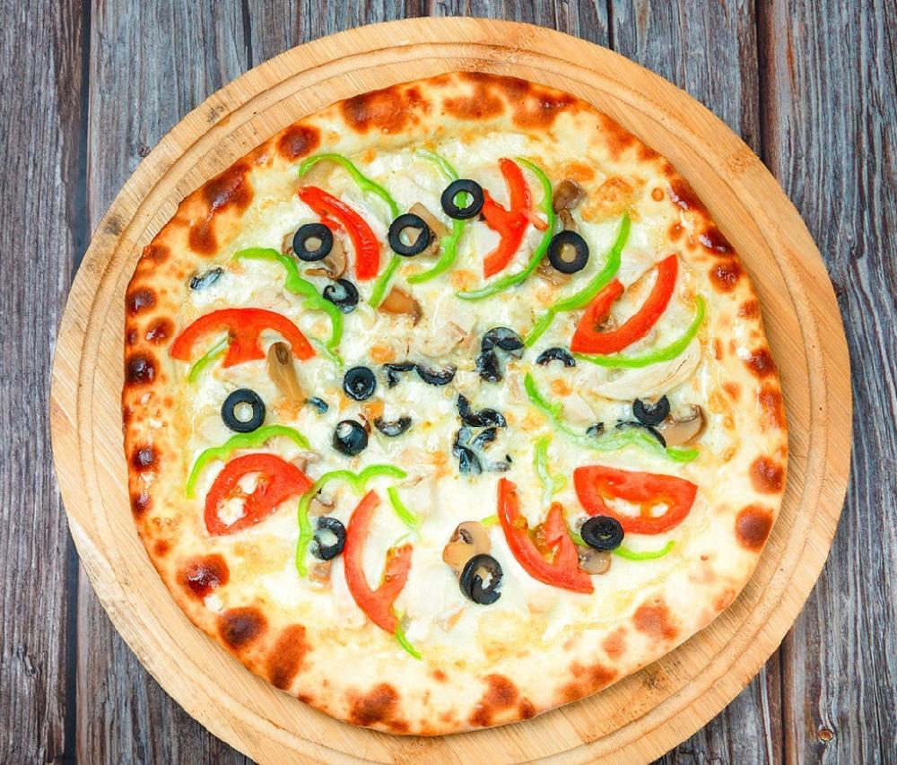 Toyuqlu pizza