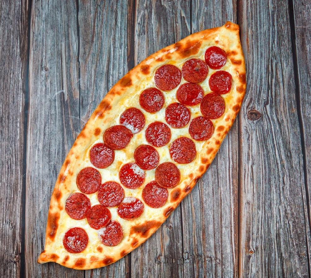 Sucuklu pide 