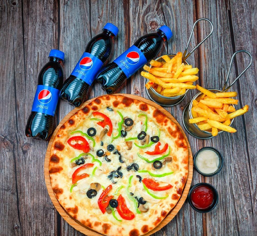 1 pizza + 2 fri + 3 pepsi / kola 