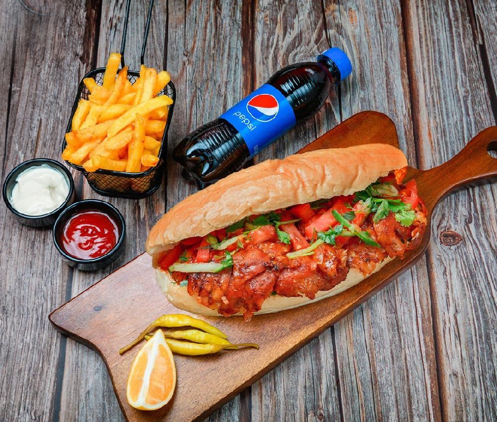 Toyuq dönəri + fri + pepsi