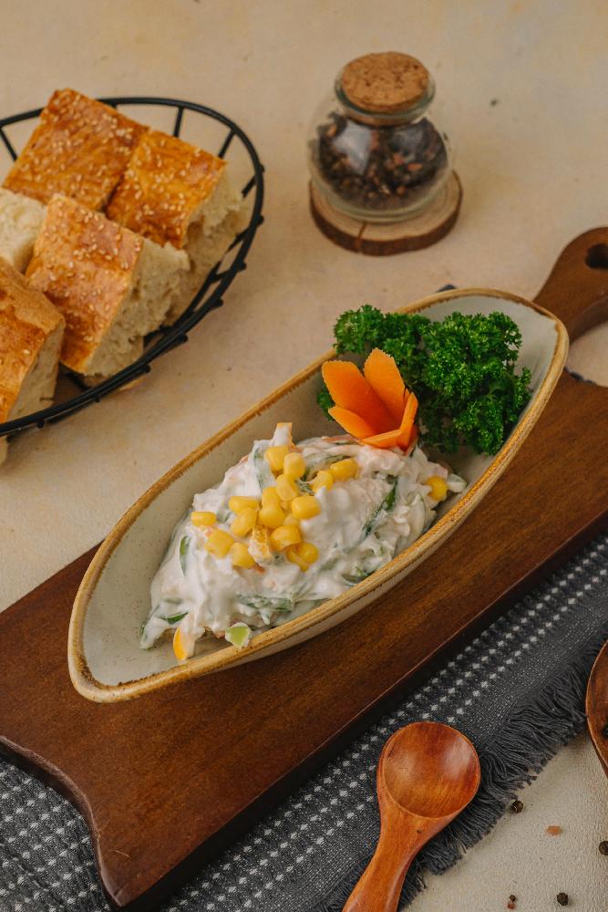 Toyuq salatı
