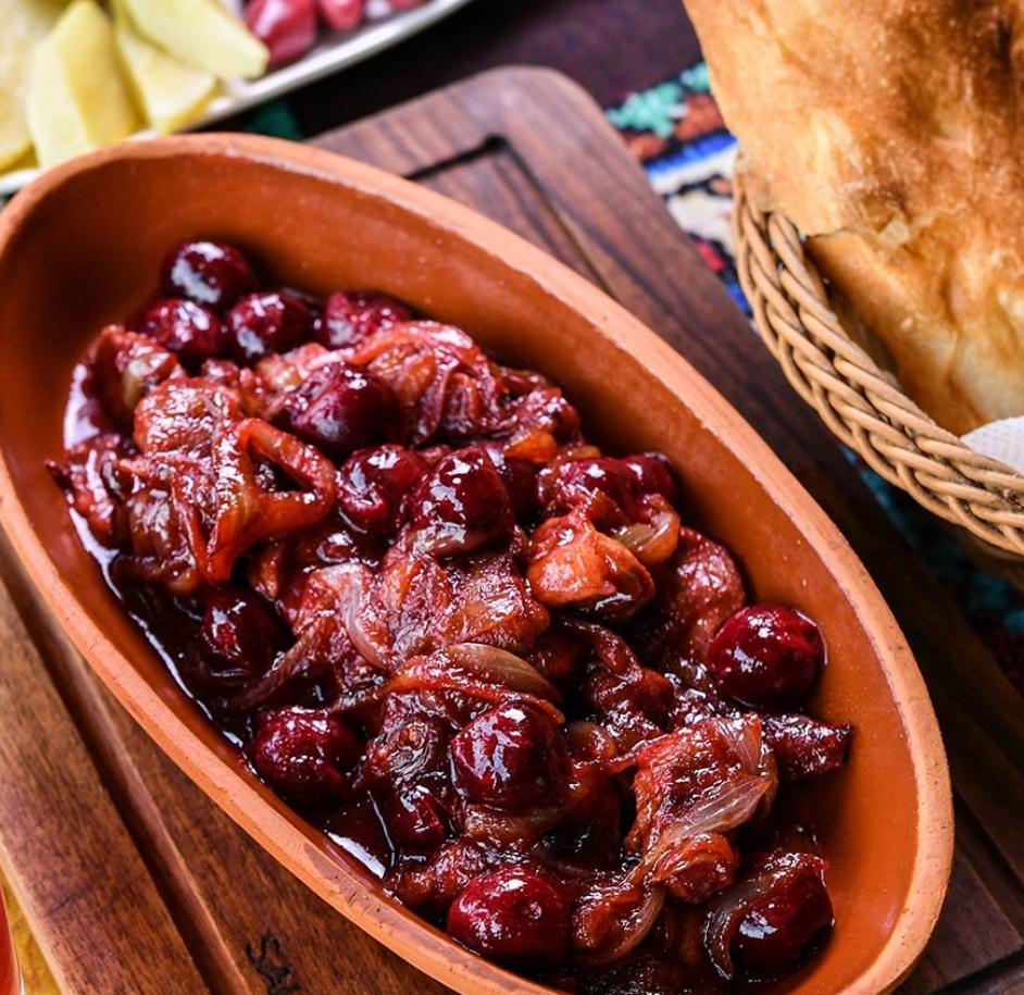 Can əti vişnə qovurma