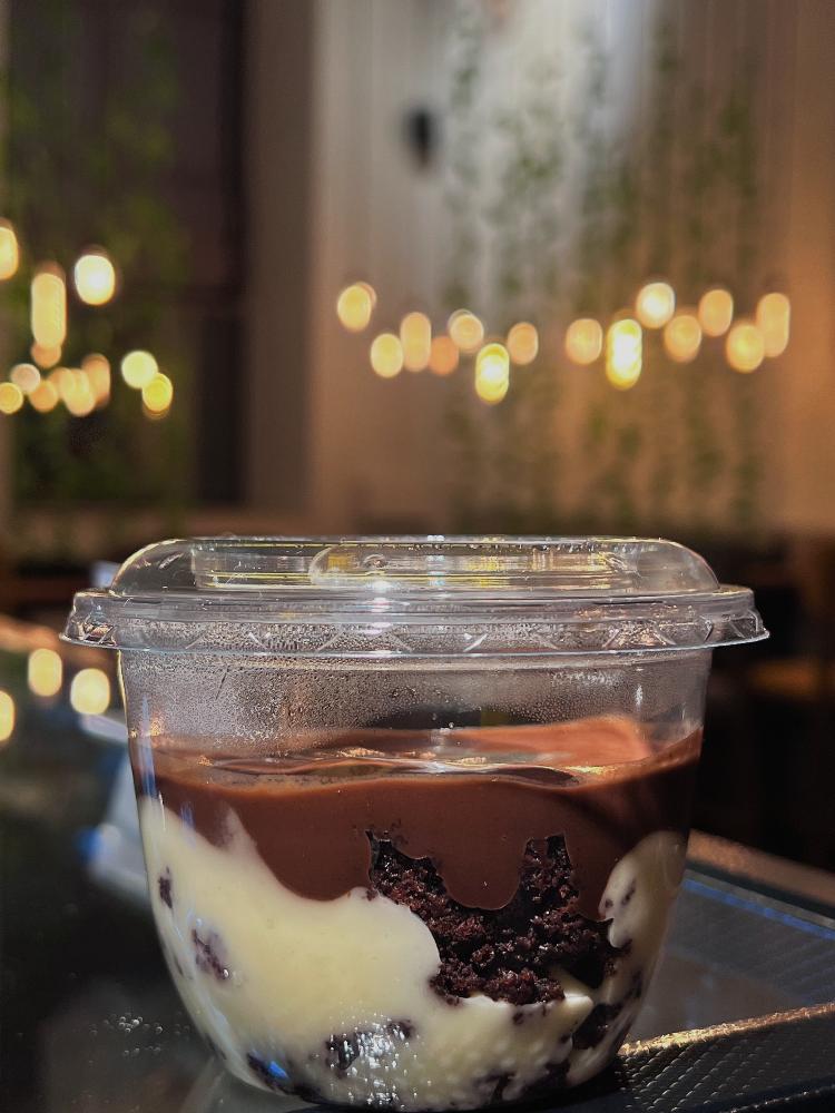Plombir Trifle