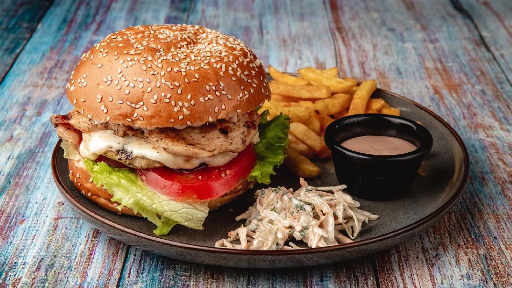 Amerikan toyuq burger