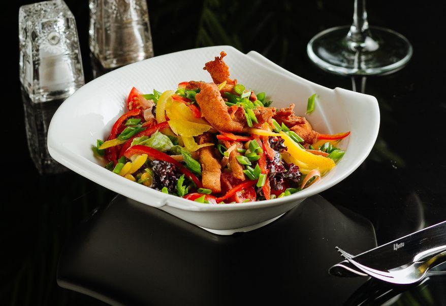 Xırt-Xırt Toyuq salatı