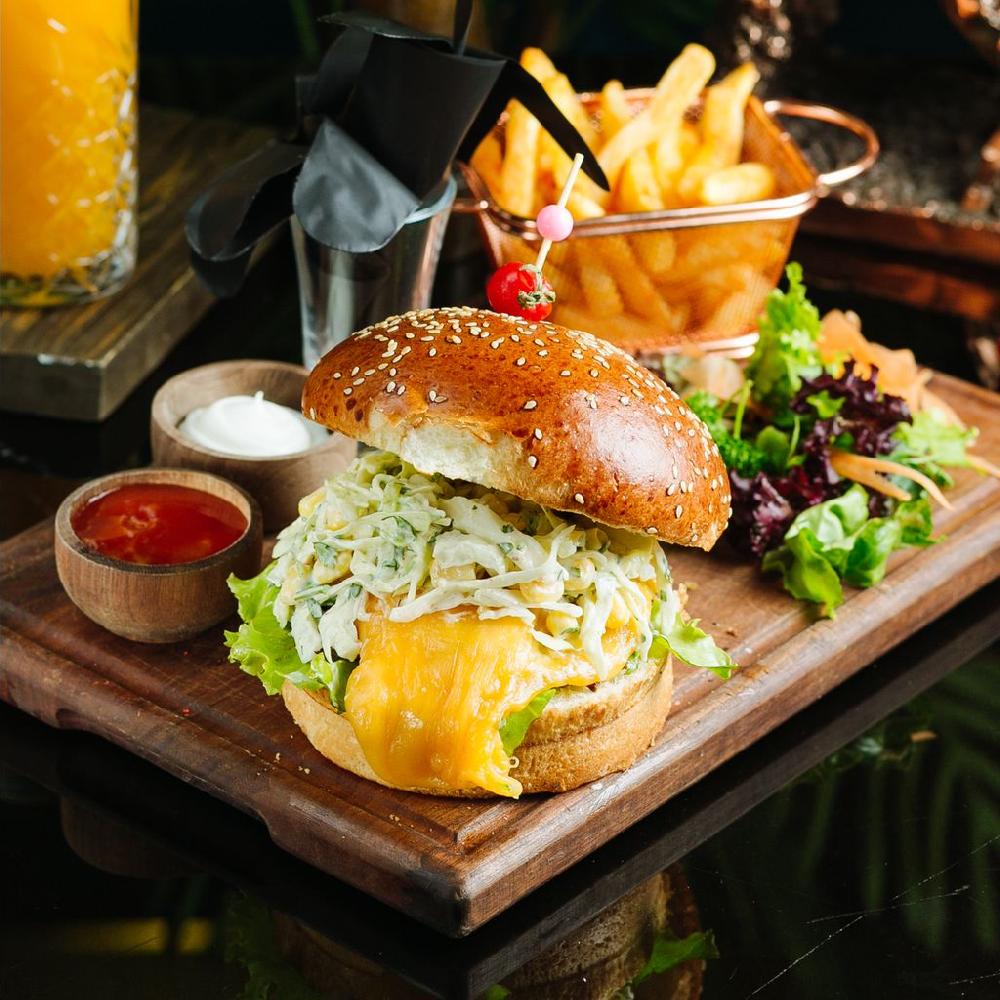 The Lodge burger (special)