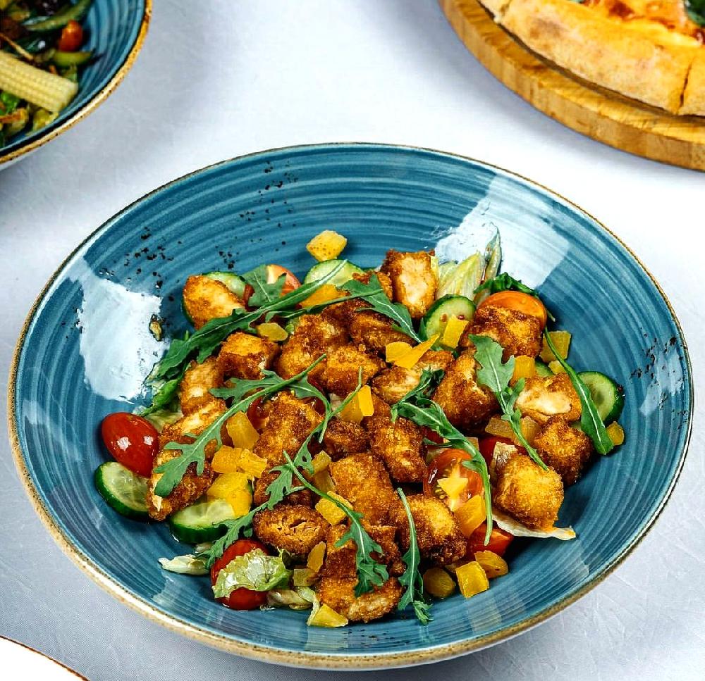 Toyuq Popcorn Salatı