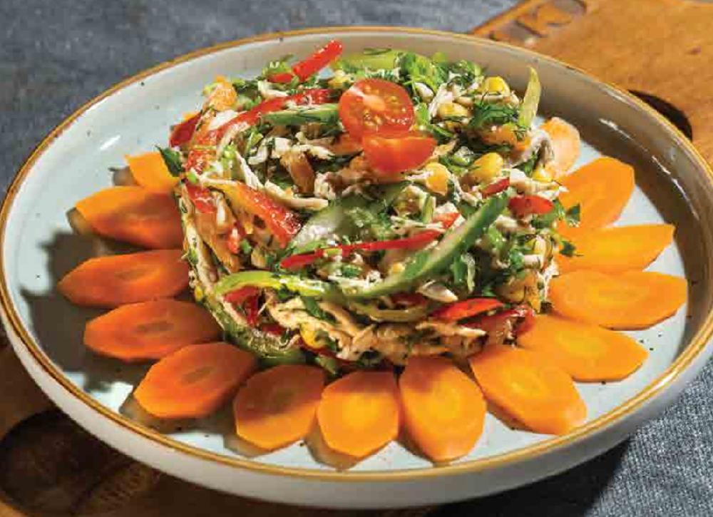 Toyuq salatı yağda