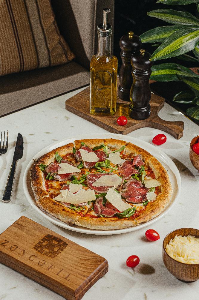 CARPACCIO PİZZASI 