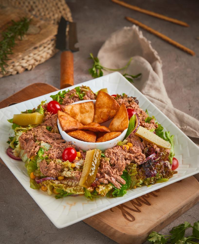 Tuna balıq salatı