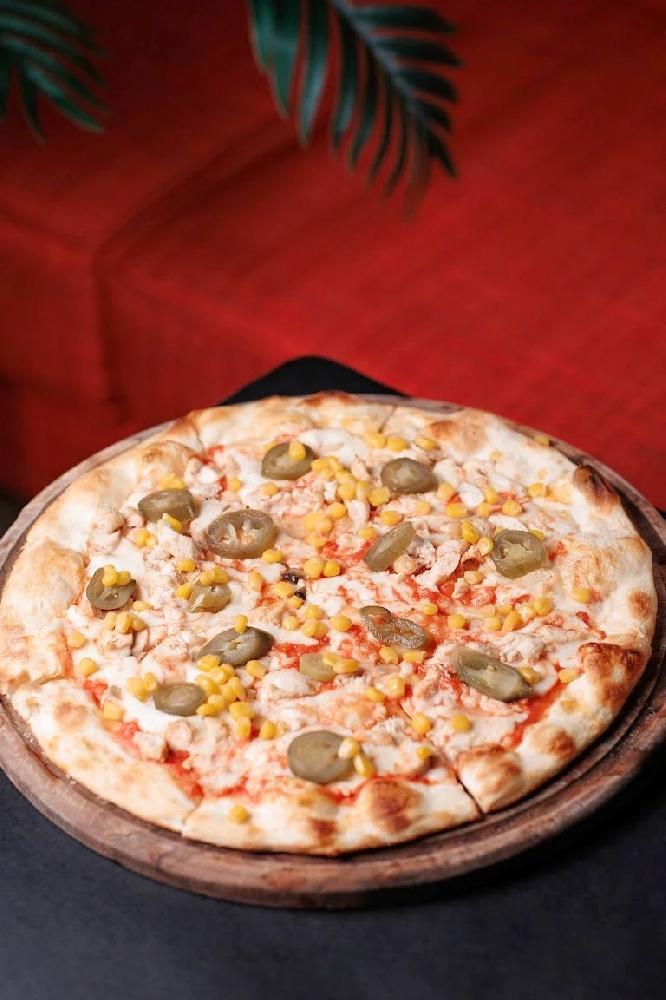 Acılı pizza
