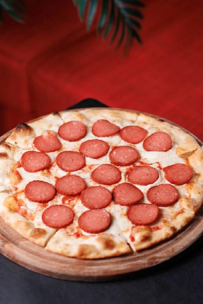Pepperoni pizza