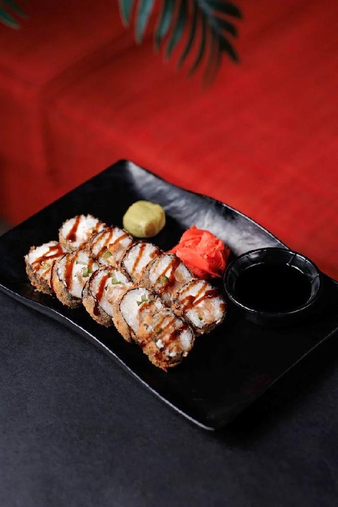 Hot Unagi roll