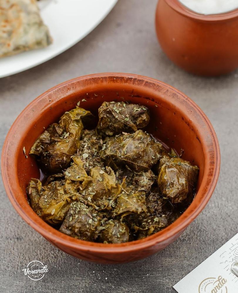 Üzüm  yarpaqlarından dolma 220q