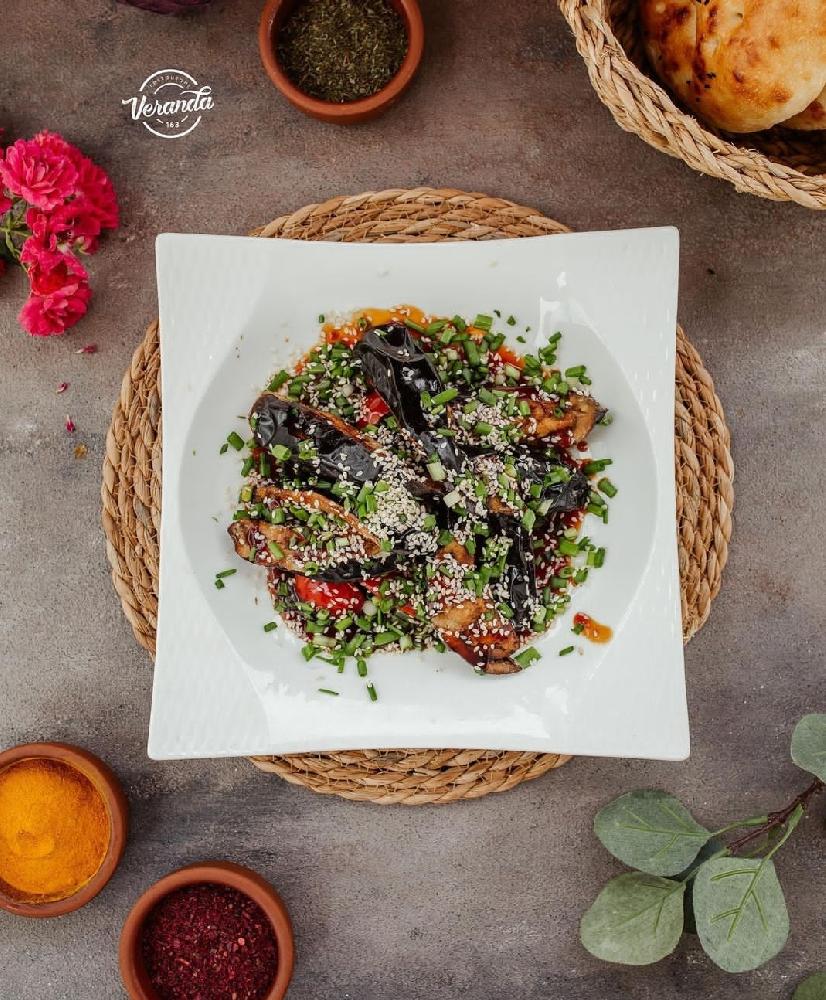 Xırtıldayan badımcanlı salat 240q