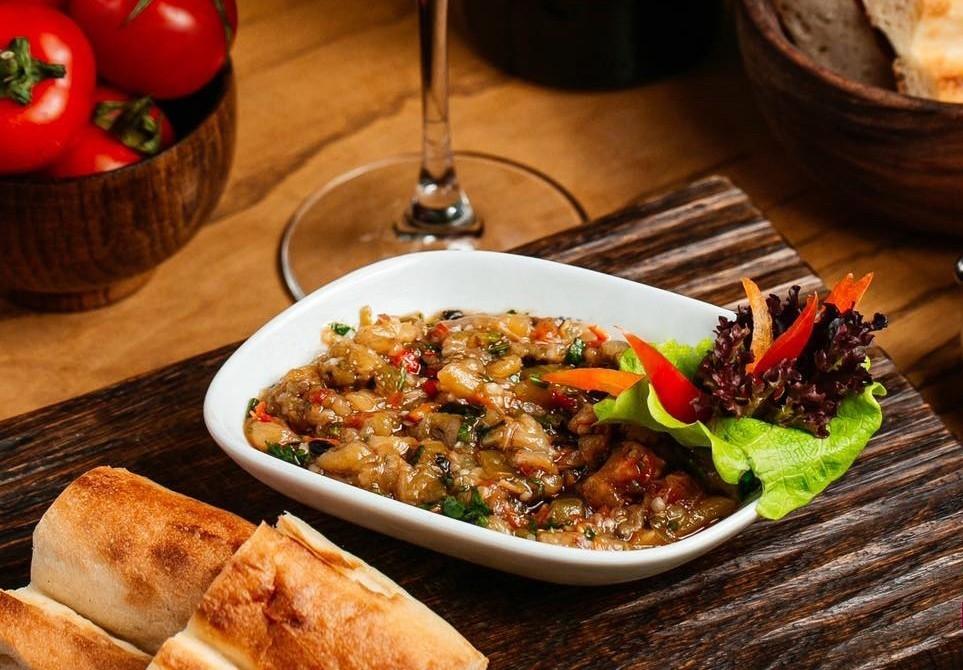 Manqal salatı 180 q