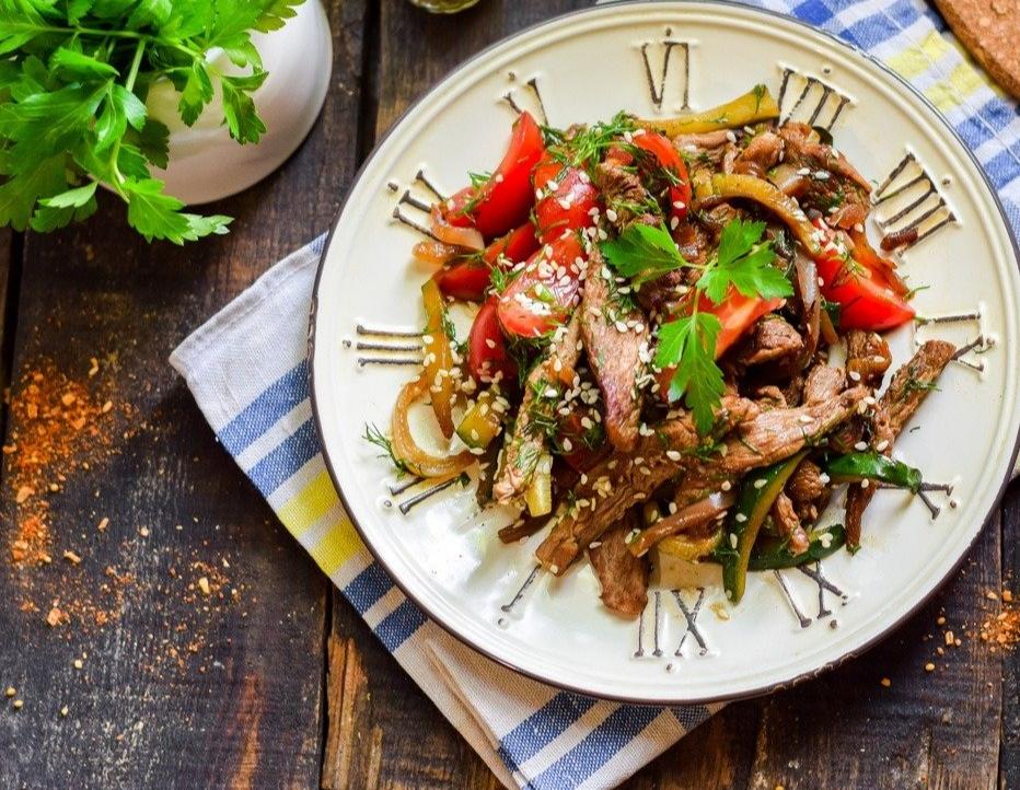 İsti tay bif salatı 230q