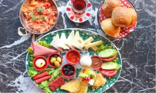 Səhər Yeməyi Boşqabı 