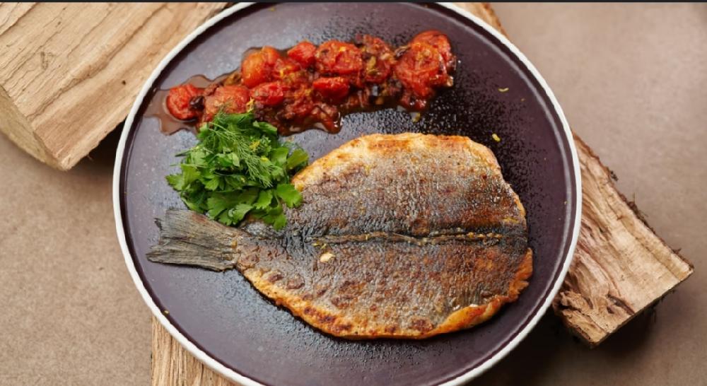 Branzino alla Napoletana