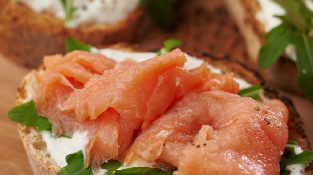 Bruschetta with Smoked Salmon