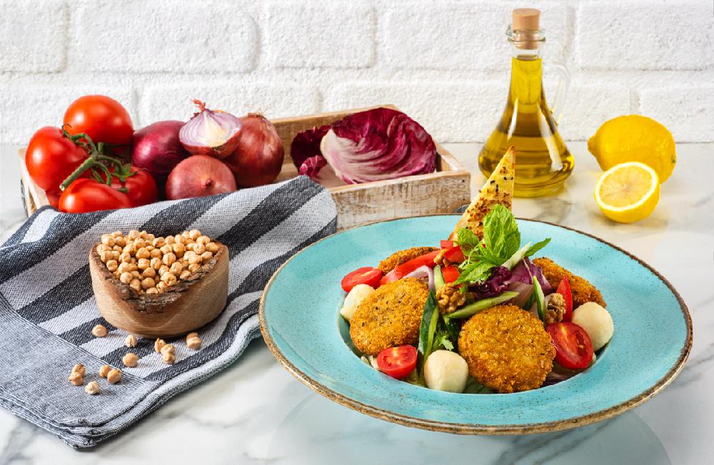 Falafel Salatı