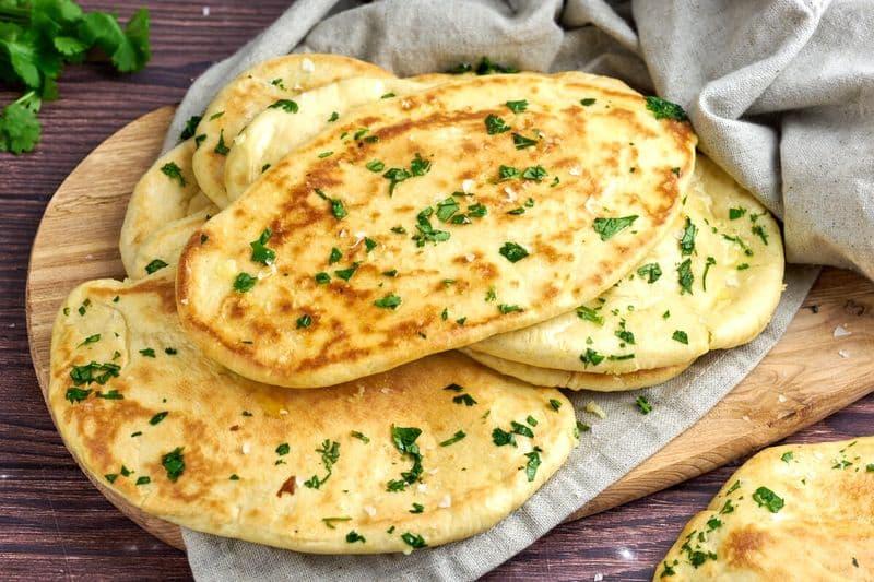 Garlic naan