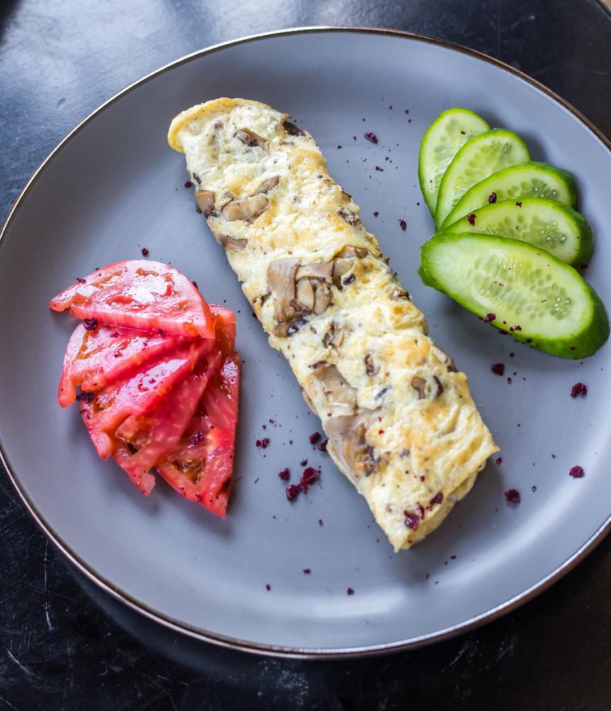 Omlet Göbələkli