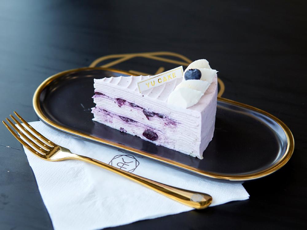 Blueberry crepe cake 