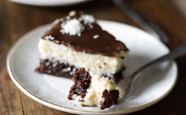 Coconut bounty cake 