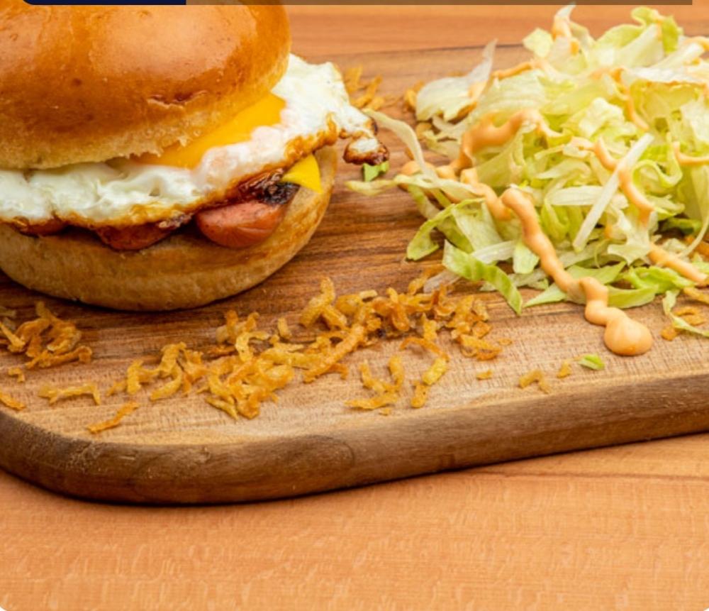 BREAKFAST BURGER