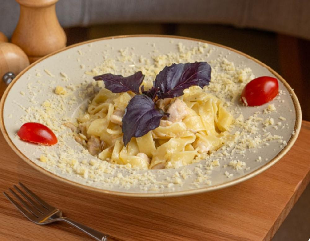 FETTUCCINE ALFREDO