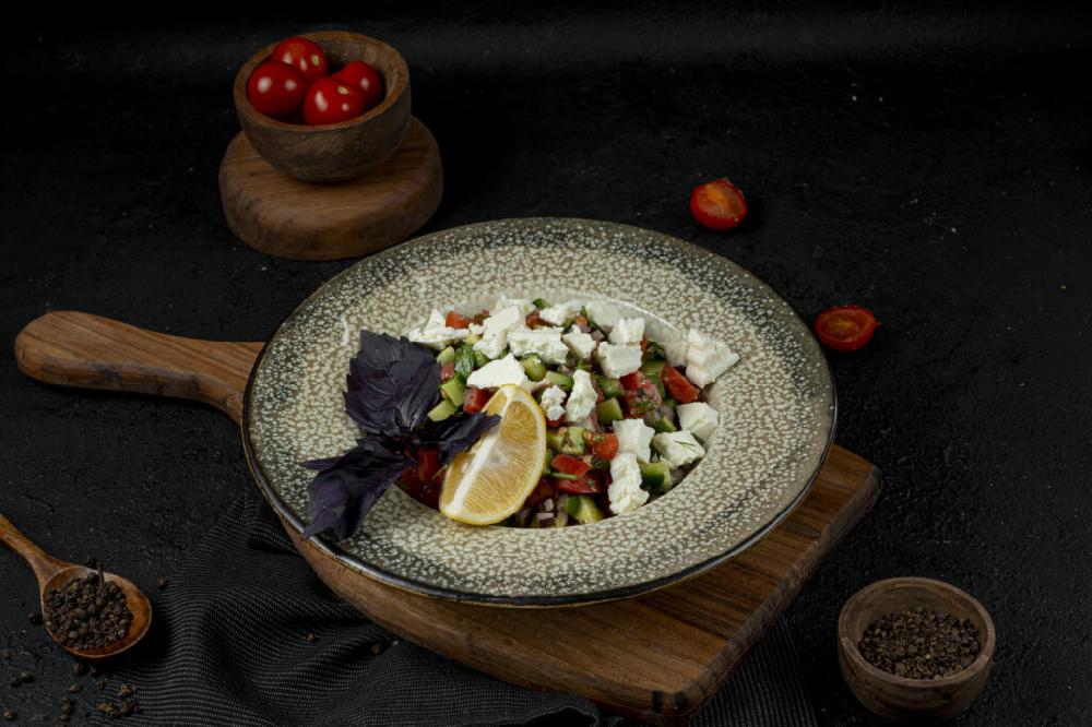 Çoban salatı (Pendirli)