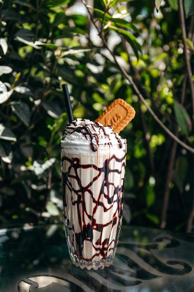 Lotus milkshake