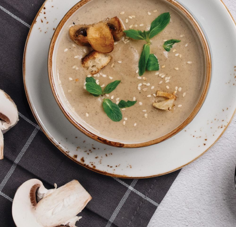 Göbələk şorbası 