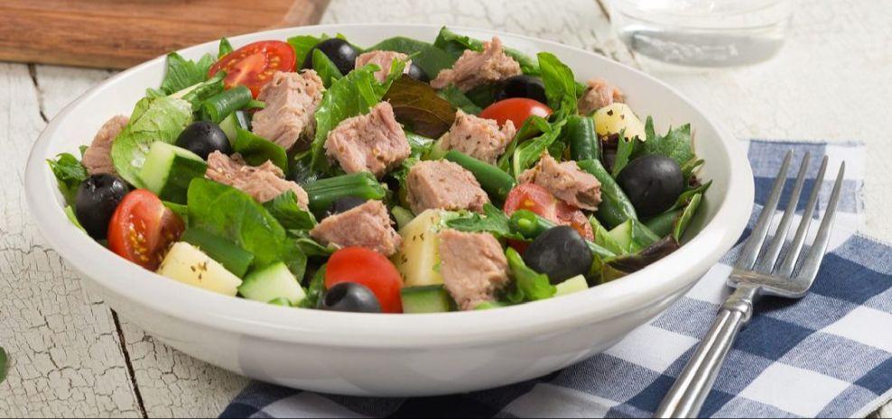 Tuna salatı