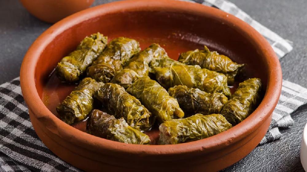 Yarpaq dolması 