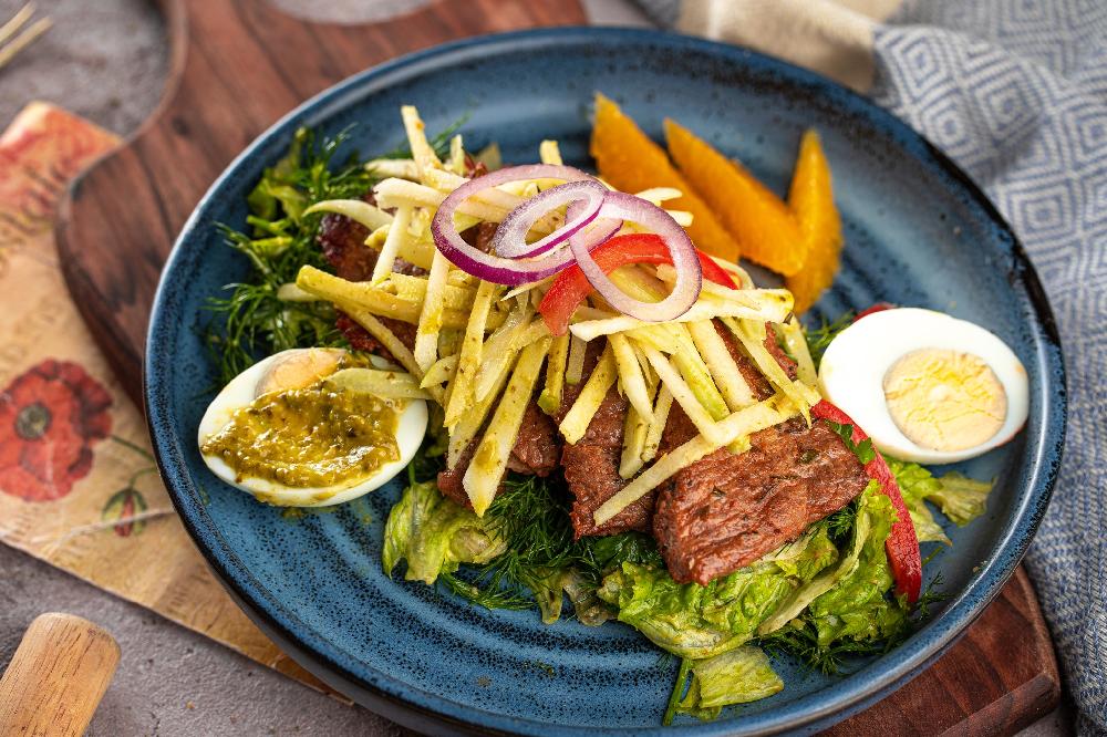 DANA ƏTİ PESTO SOUSLU