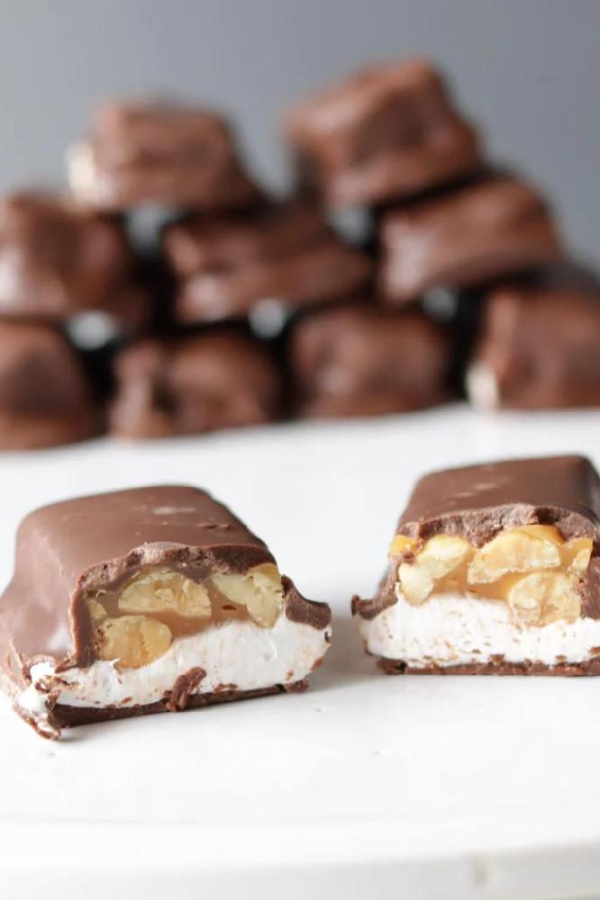 Snickers                        