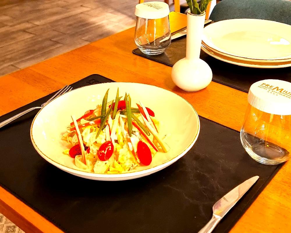 Krab salatı