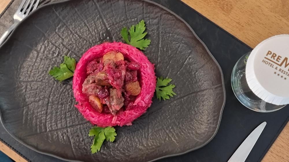 Albalı ilə dana qovurma