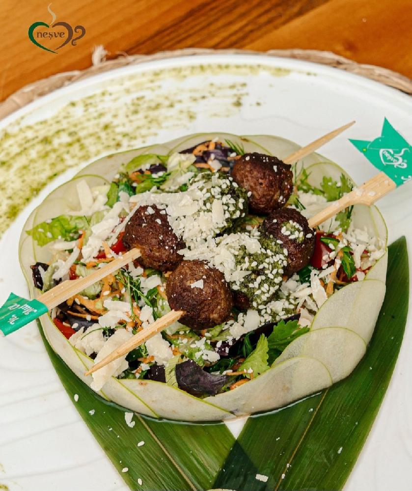Xırda Küftə Salatı 