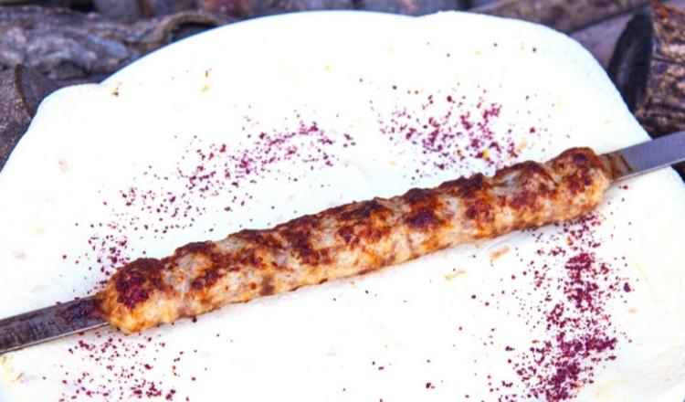 Hinduşka lüləsi kababı