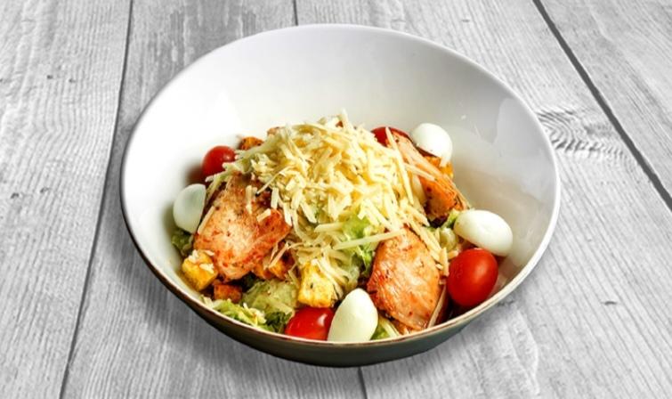 "Sezar" salatı toyuq və ya krevetka ilə